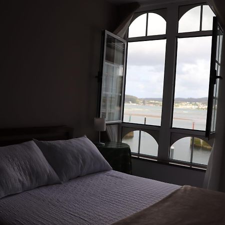 Hostal O Forno Porto do Barqueiro Екстериор снимка