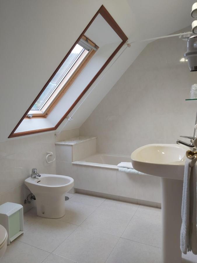 Hostal O Forno Porto do Barqueiro Стая снимка