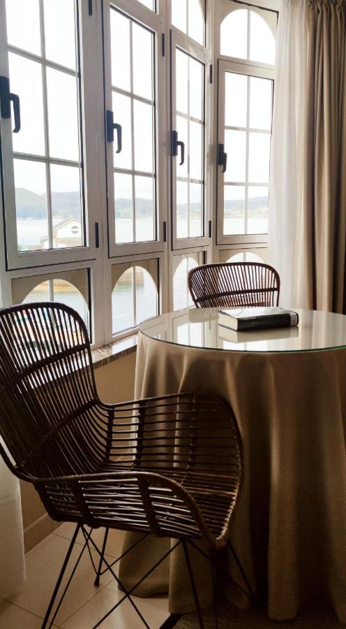 Hostal O Forno Porto do Barqueiro Екстериор снимка