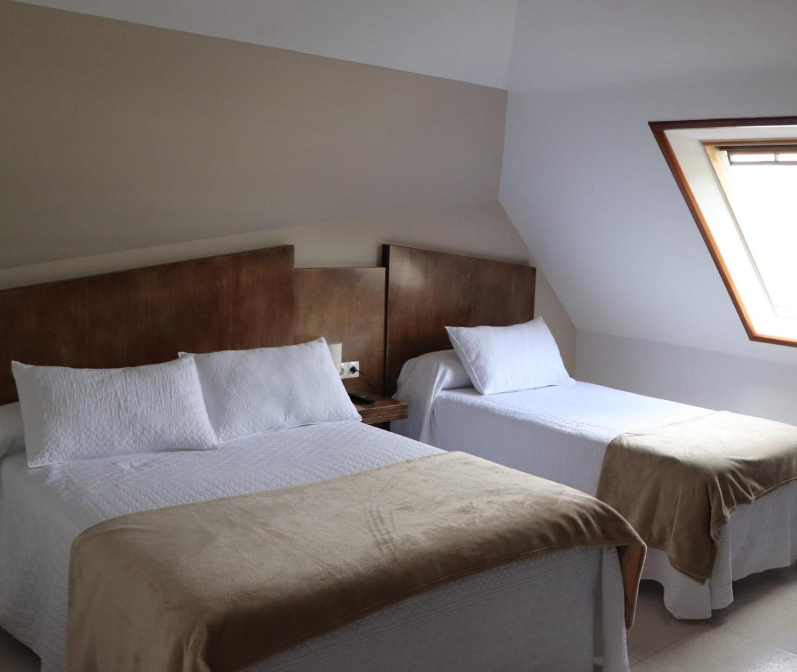 Hostal O Forno Porto do Barqueiro Екстериор снимка